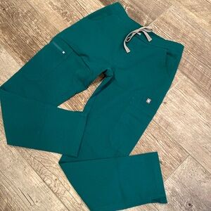 FIGS scrub pants💚
